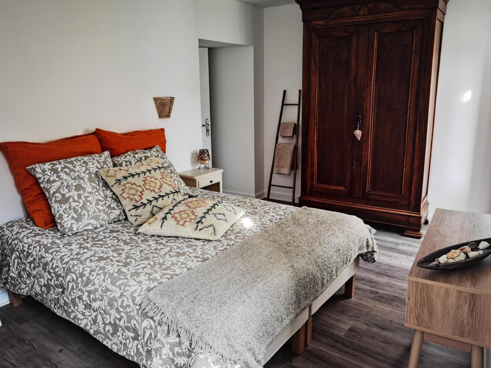 Je Soigne Mon Assiette Bed & Breakfast Saint-Laurent-d'Arce Exterior photo